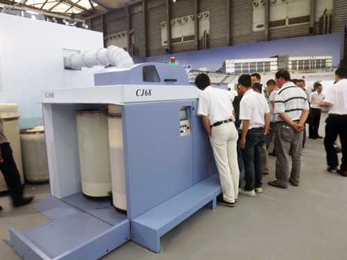 上海一紡機攜CJ68型棉精梳機亮相第十六屆上海紡織工業展覽會.jpg