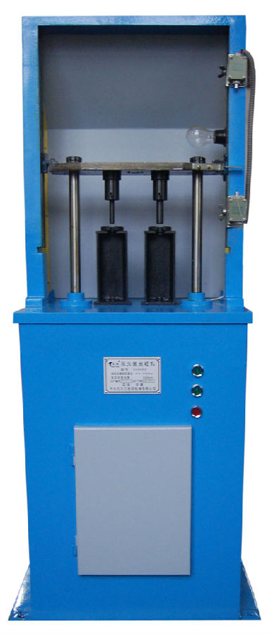 SA808雙頭套膠輥機.jpg