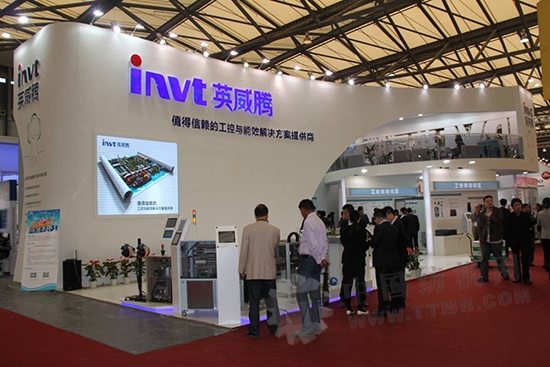 英威騰展臺全景.jpg